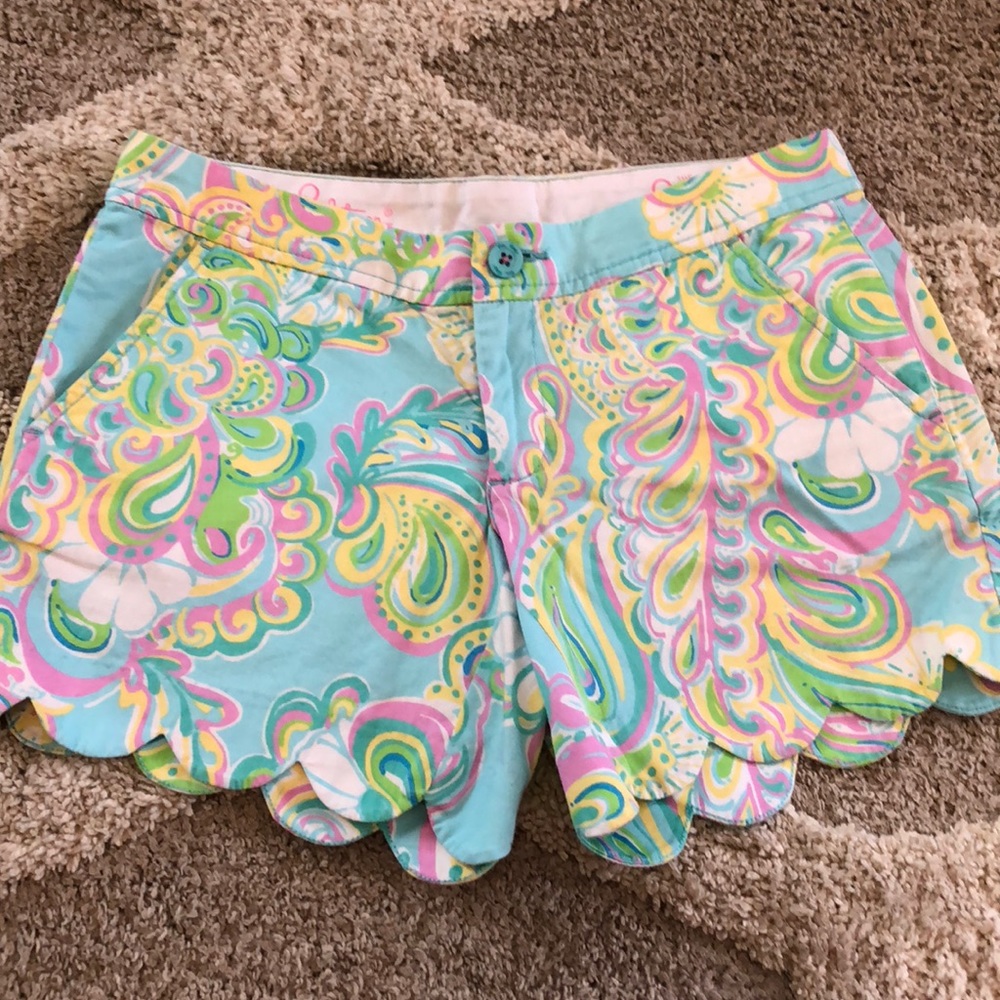 Lilly Pulitzer buttercup shorts